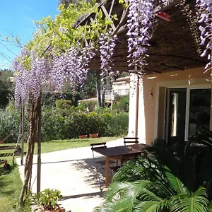 https://villa-angelina-garden.fr-provencehotel.com